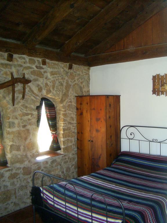 Masia Del Aragones Peñarroya de Tastavins الغرفة الصورة